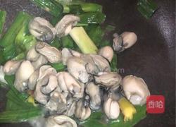 粤式－蒜苗炒生蚝的做法图解6