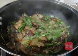 贵州腊肉炒青椒的做法图解6