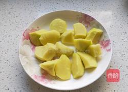 ＃东北＃小鸡炖土豆的做法图解4