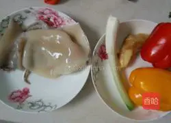 Illustration of how to make fried squid with peppers 1