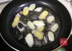 菜椒炒鱿鱼的做法图解4