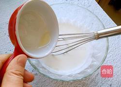 斑马纹蛋糕的做法图解1