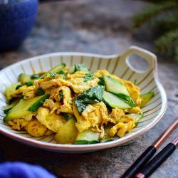 黄瓜炒鸡蛋的做法[图]