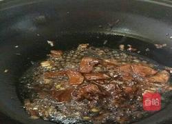 尖椒肉爆豆腐皮的做法图解5