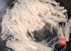 凉拌木耳金针菇的做法图解1