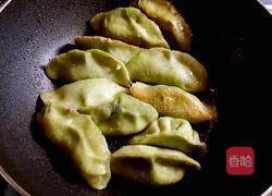菠菜煎饺(猪肉陷)的做法图解9
