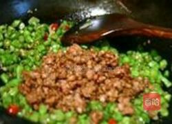 豆角碎炒肉沫的做法图解7
