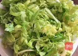 Illustration of how to make fried parsley with pork belly 1