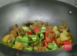 土豆炖排骨的做法图解8