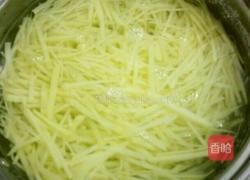 青红椒爆土豆丝的做法图解2