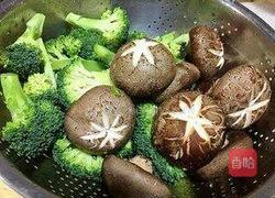 耗油西蓝花的做法图解2