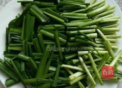 韭菜炒鸡蛋的做法图解1