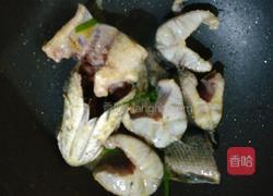 黑鱼豆腐汤的做法图解2