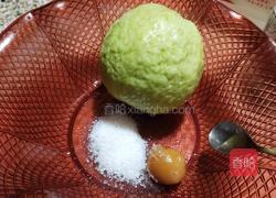 酸梅番石榴的做法图解1