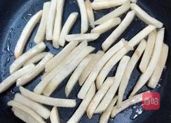 薯条蛋包饭（薯条蛋包培根炒饭）的做法图解2