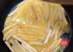 薯条蛋包饭（薯条蛋包培根炒饭）的做法图解3