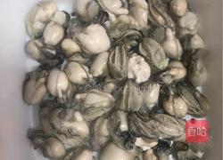 辣椒炒生蚝的做法图解1