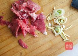 白菜炖冻豆腐的做法图解1