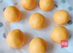 奶酪南瓜丸子的做法图解6