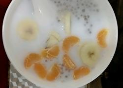 椰汁水果西米露