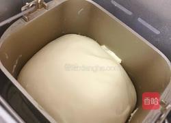 牛奶面包的做法图解2