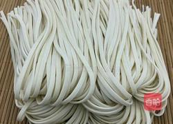 手工炝锅面的做法图解2