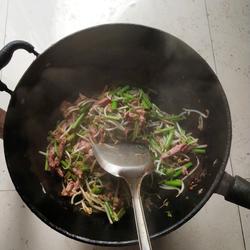 绿豆芽炒芹菜的做法[图]