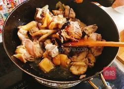 小鸡炖蘑菇的做法图解3