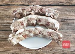 排骨炖酸菜的做法图解2