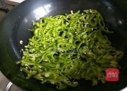 尖椒丝炒鸡蛋的做法图解9