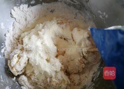 菠萝馅芝麻软欧的做法图解3