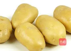 Illustration of how to make shredded potatoes 1