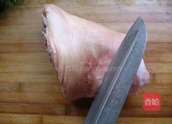 酱肘子的做法图解1