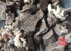 牛肉煨胡萝卜?的做法图解2