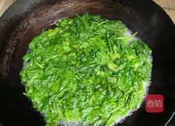 芹菜叶鸡蛋饼的做法图解2