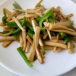 耗油杏鲍菇炒尖椒 肉嘟嘟比肉还好吃的做法[图]