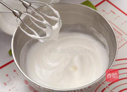 芒果草莓慕斯蛋糕的做法图解3