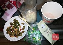 葡萄干红枣豆花的做法图解1