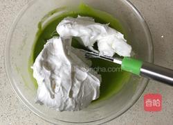 菠菜戚风蛋糕的做法图解10