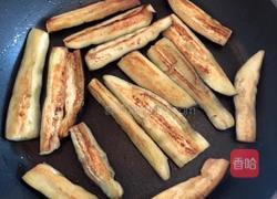 香煎肉末酱烧茄子的做法图解1