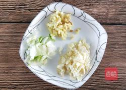 蟹味菇炒肉的做法图解4