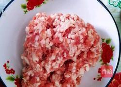 猪肉馅饺子的做法图解1