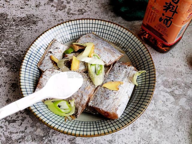 加入食用盐。