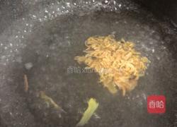 正月十五闹元宵－紫菜虾皮蛋花汤的做法图解3