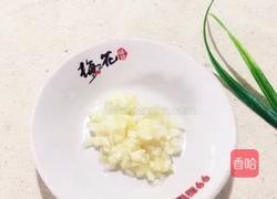 （正月十五闹元宵）豌豆尖炒鸡蛋的做法图解3