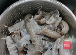 椒盐皮皮虾的做法图解2