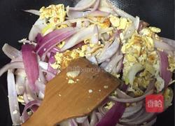 圆葱炒鸡蛋的做法图解7