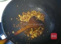 肉滋拉炖豆角的做法图解2