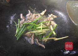 西红柿蒜苔肉丝面的做法图解8