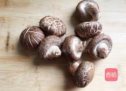 花刀香菇的做法图解1